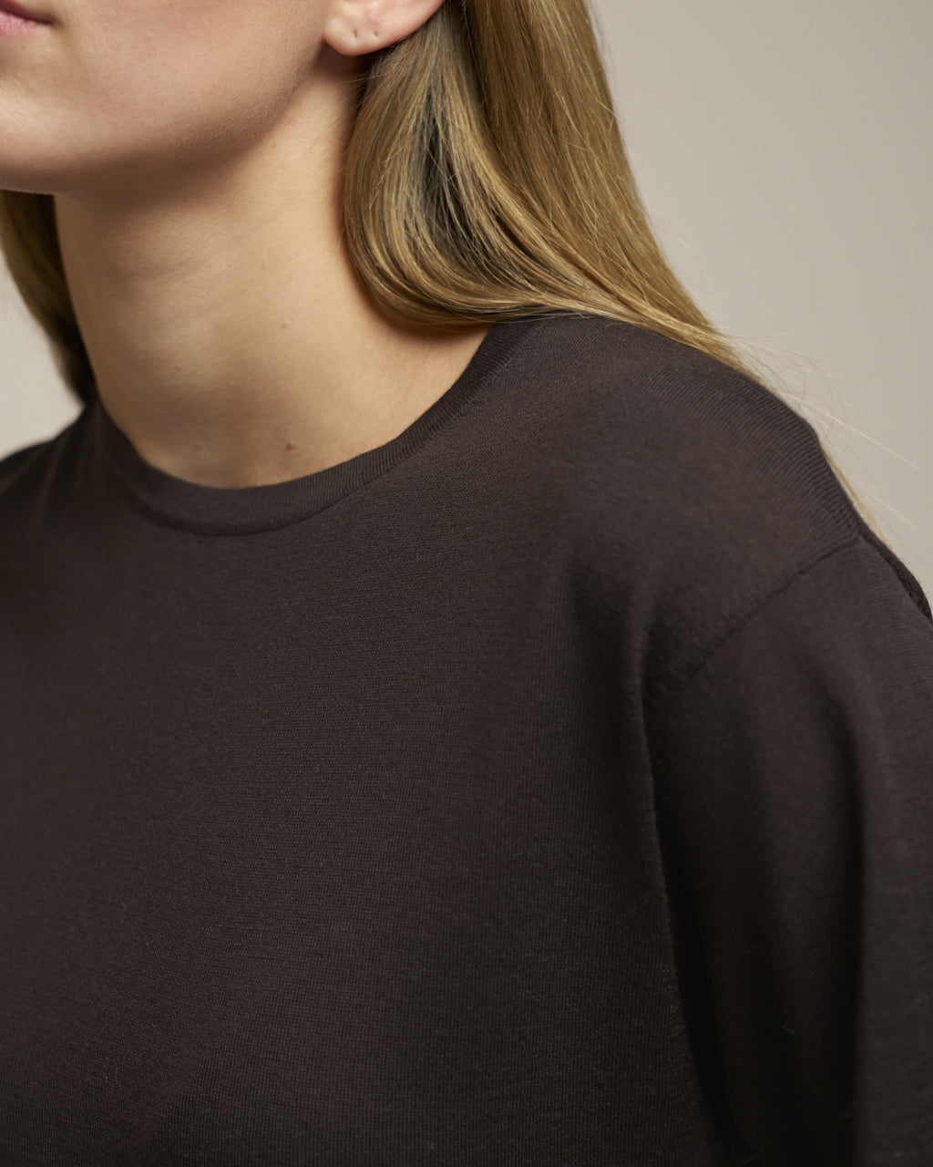0039 Italy Inessa T-Shirt - Brown Women's Tops - Sloane Boutique