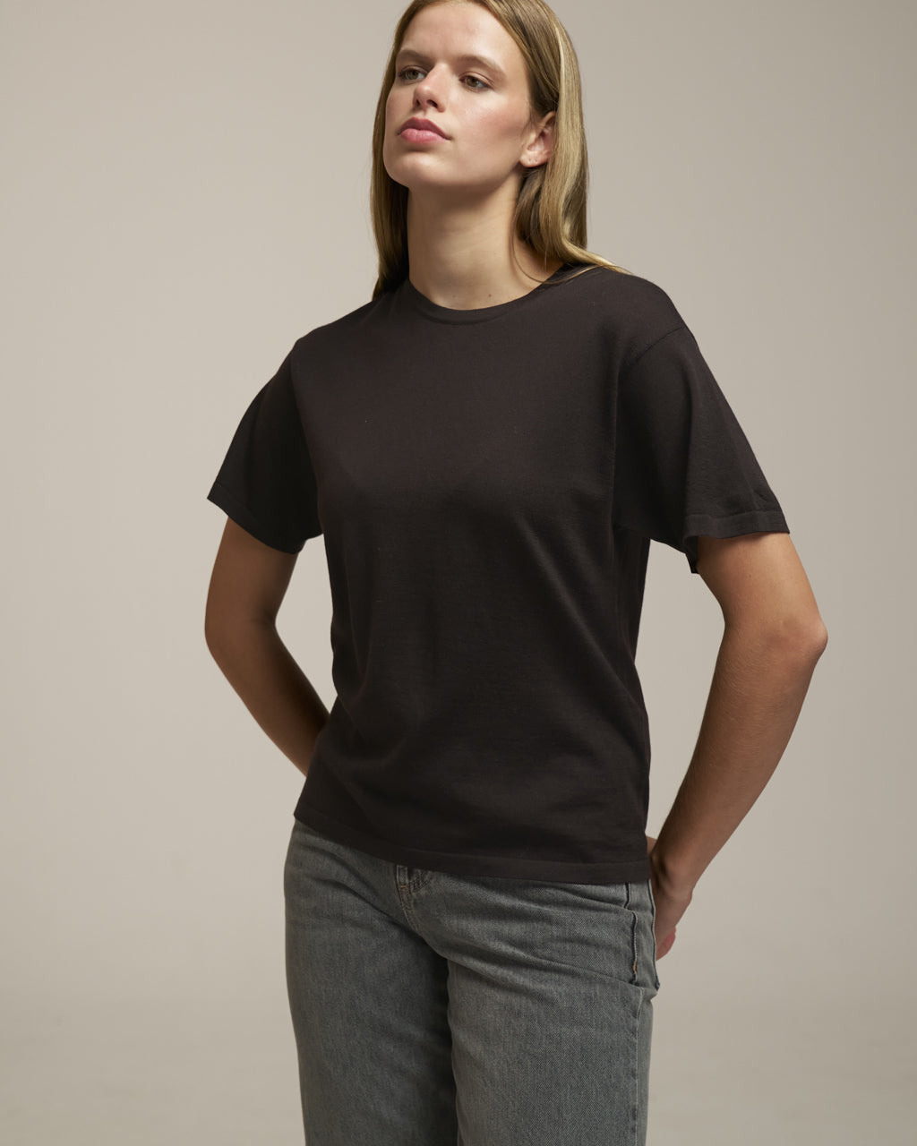 0039 Italy Inessa T-Shirt - Brown Women's Tops - Sloane Boutique