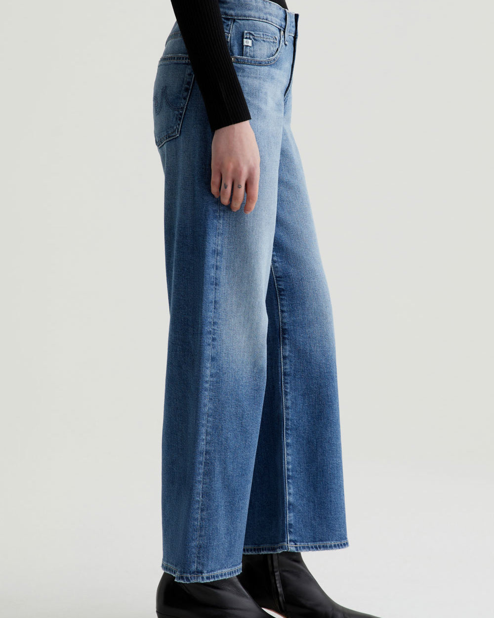 AG Jeans Saige Wide Leg Crop - Bell Canyon Women's Bottoms - Sloane Boutique