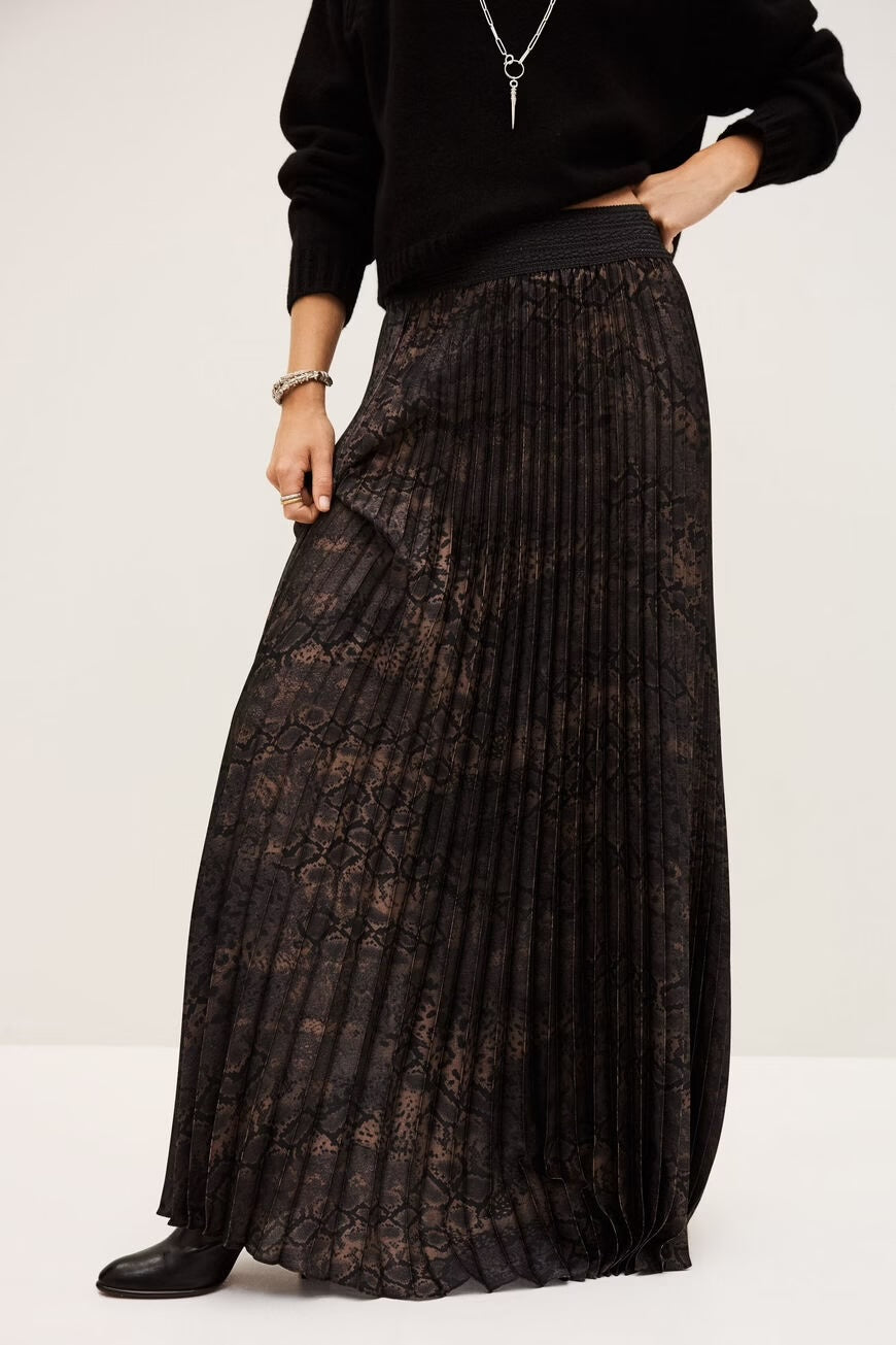 Bash Paris Spice Skirt - Marron Women's Bottoms - Sloane Boutique