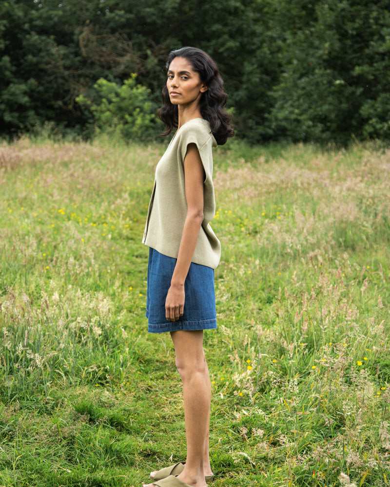 Beaumont Organic Aila Knitted Vest - Taupe sale outerwear - Sloane Boutique