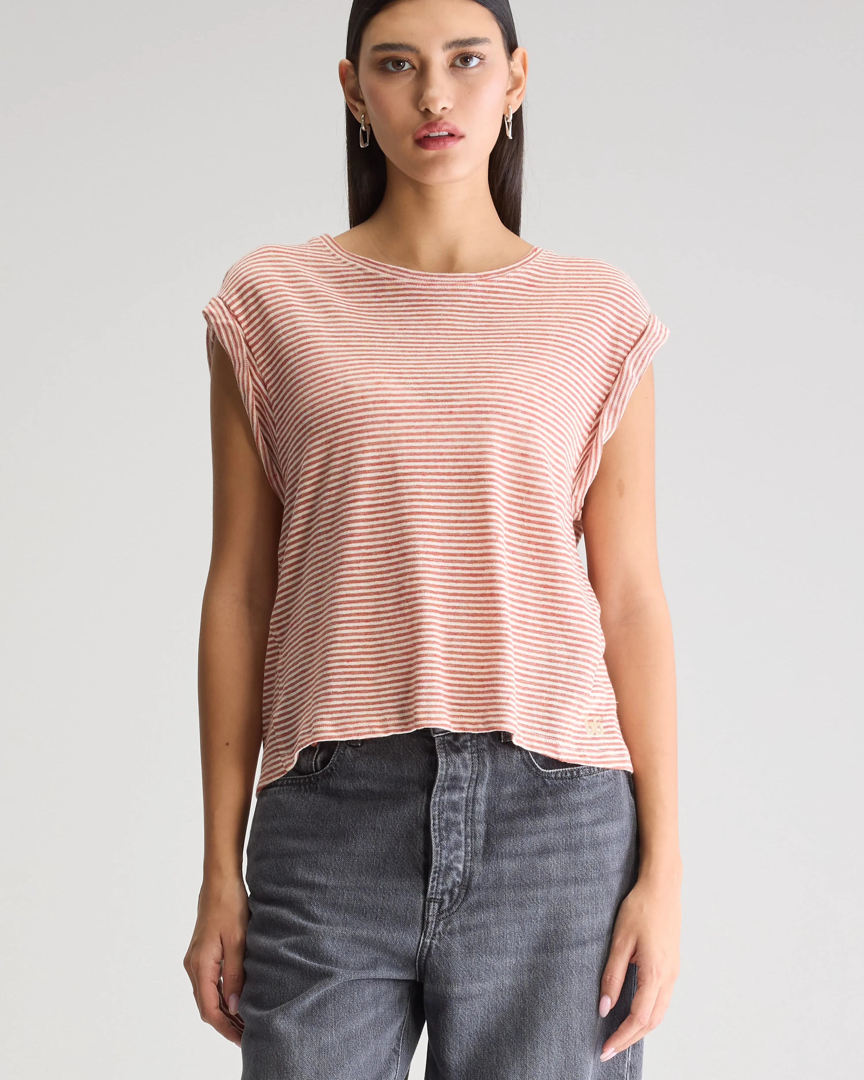 Bellerose Vlyn Crewneck Tee - Pimento Women's Tops - Sloane Boutique