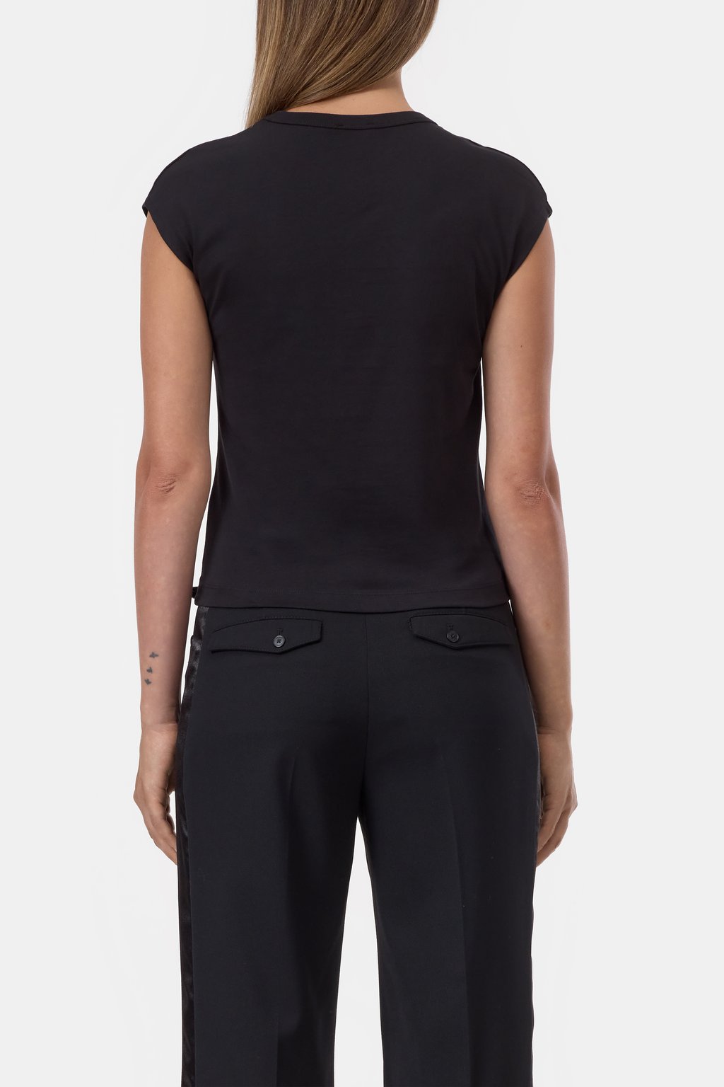 Closed Bow T-Shirt - Black Women's Tops - Sloane Boutique