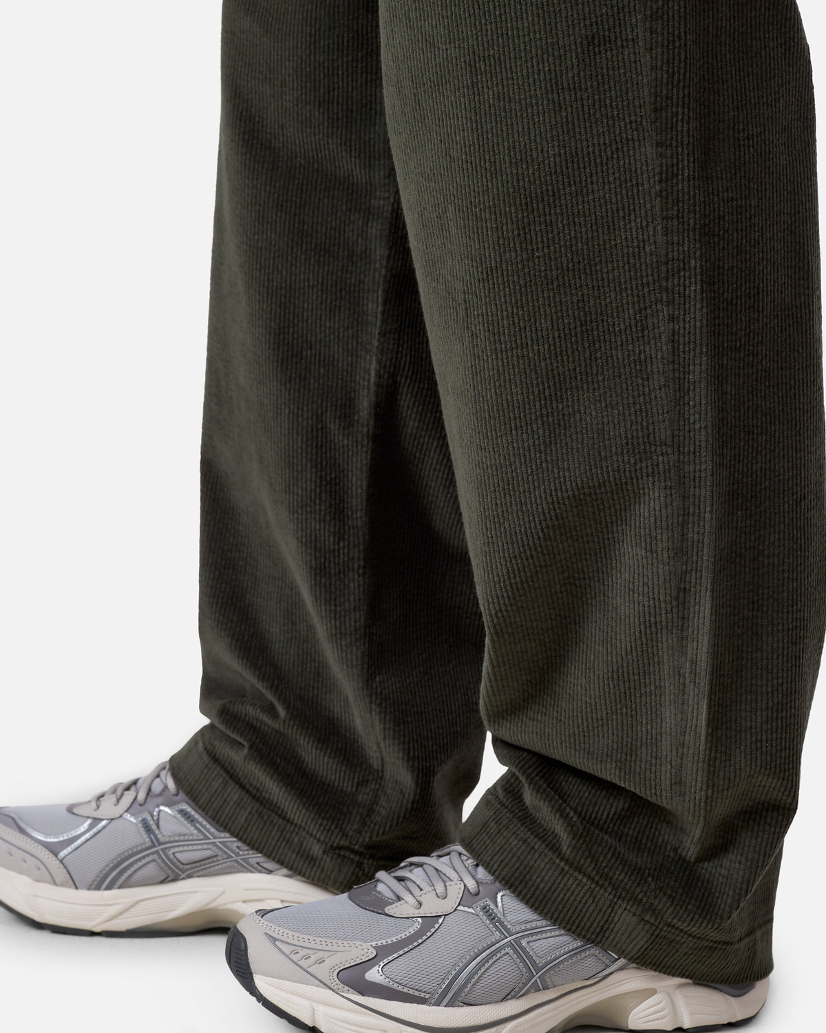 Closed Men's Blomberg Corduroy Pant - Dark Olive Green Men's Bottoms - Sloane Boutique