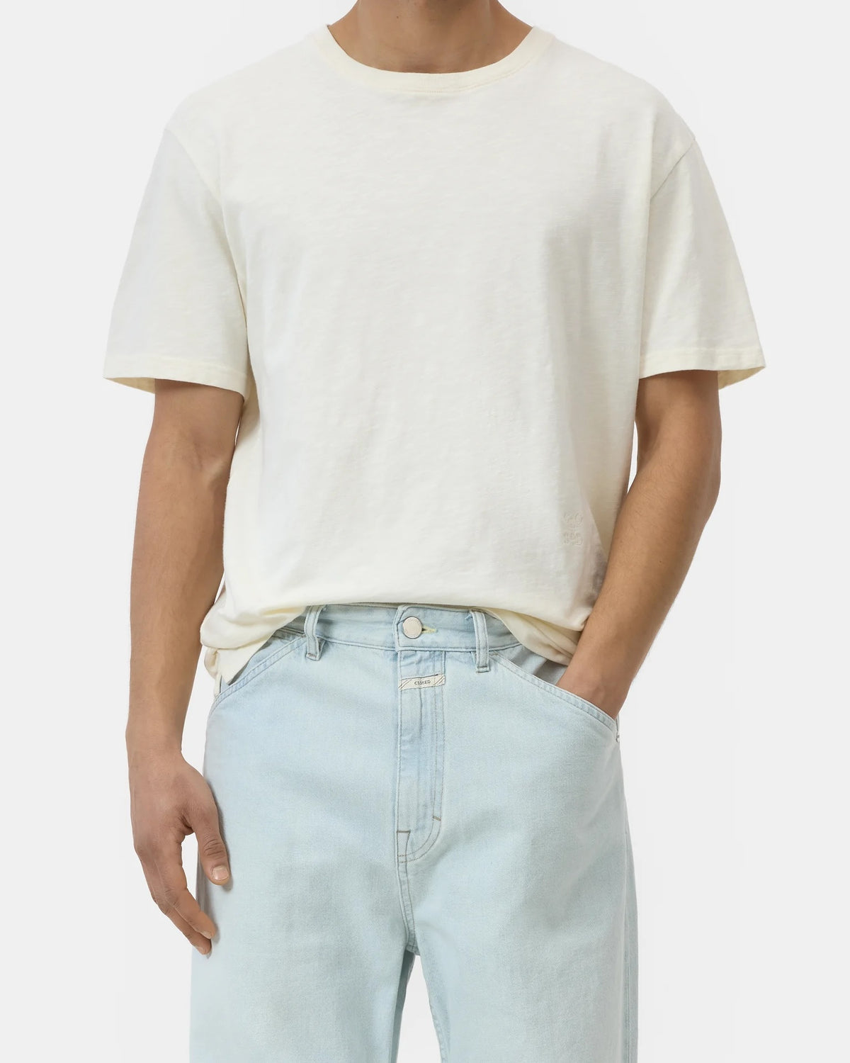 Closed Men's Classic T-Shirt - Ivory Men's Tops - Sloane Boutique