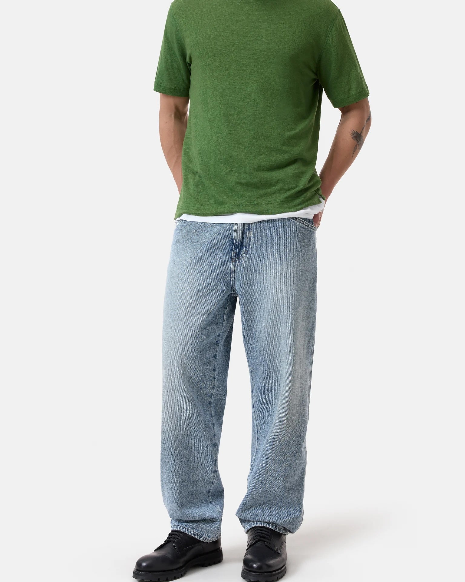 Closed Men's Linen Blend T-Shirt - Ranger Green Men's Tops - Sloane Boutique