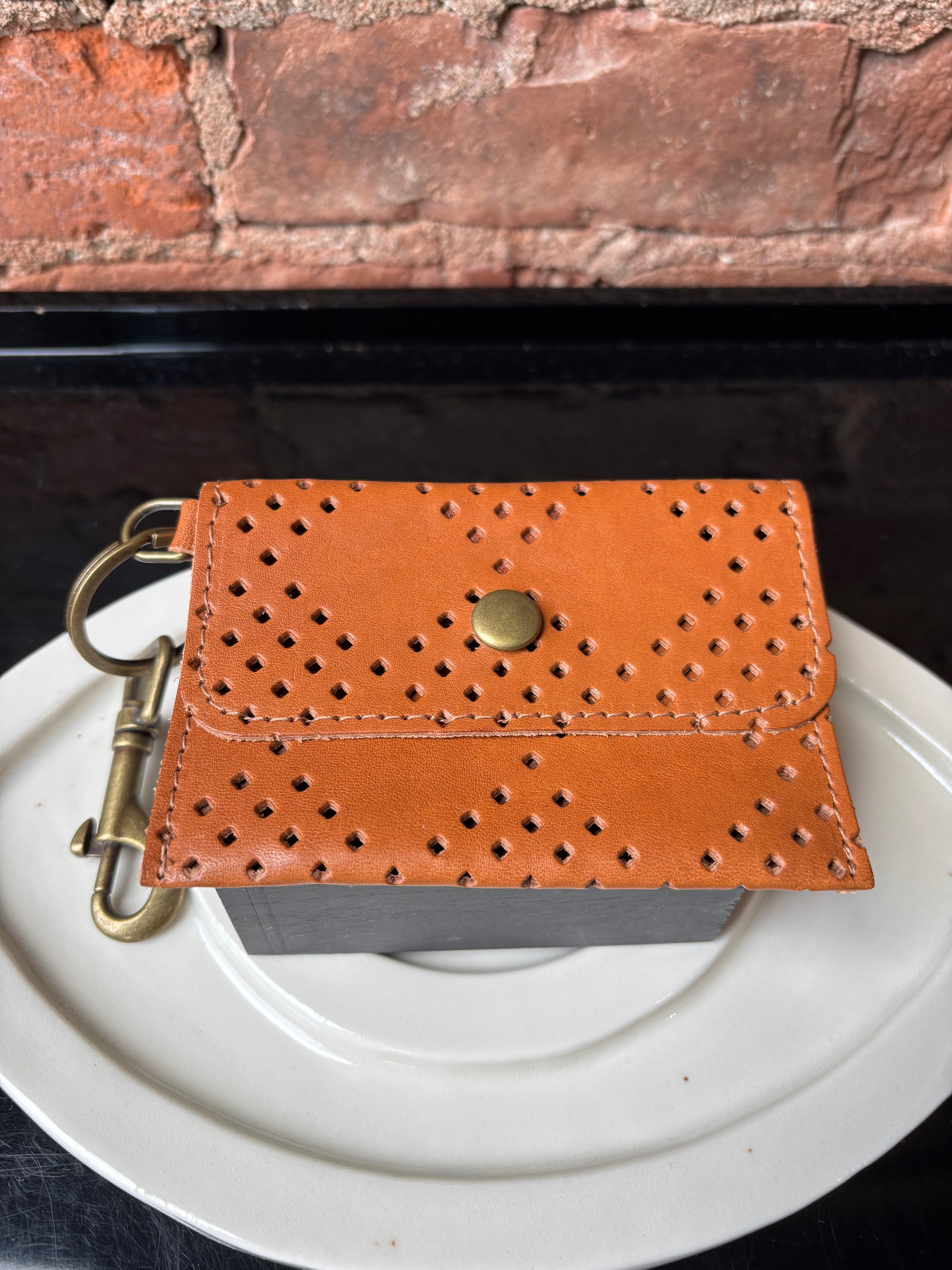 Kim White Coin Purse Key Chain - Brown Accessories - Sloane Boutique