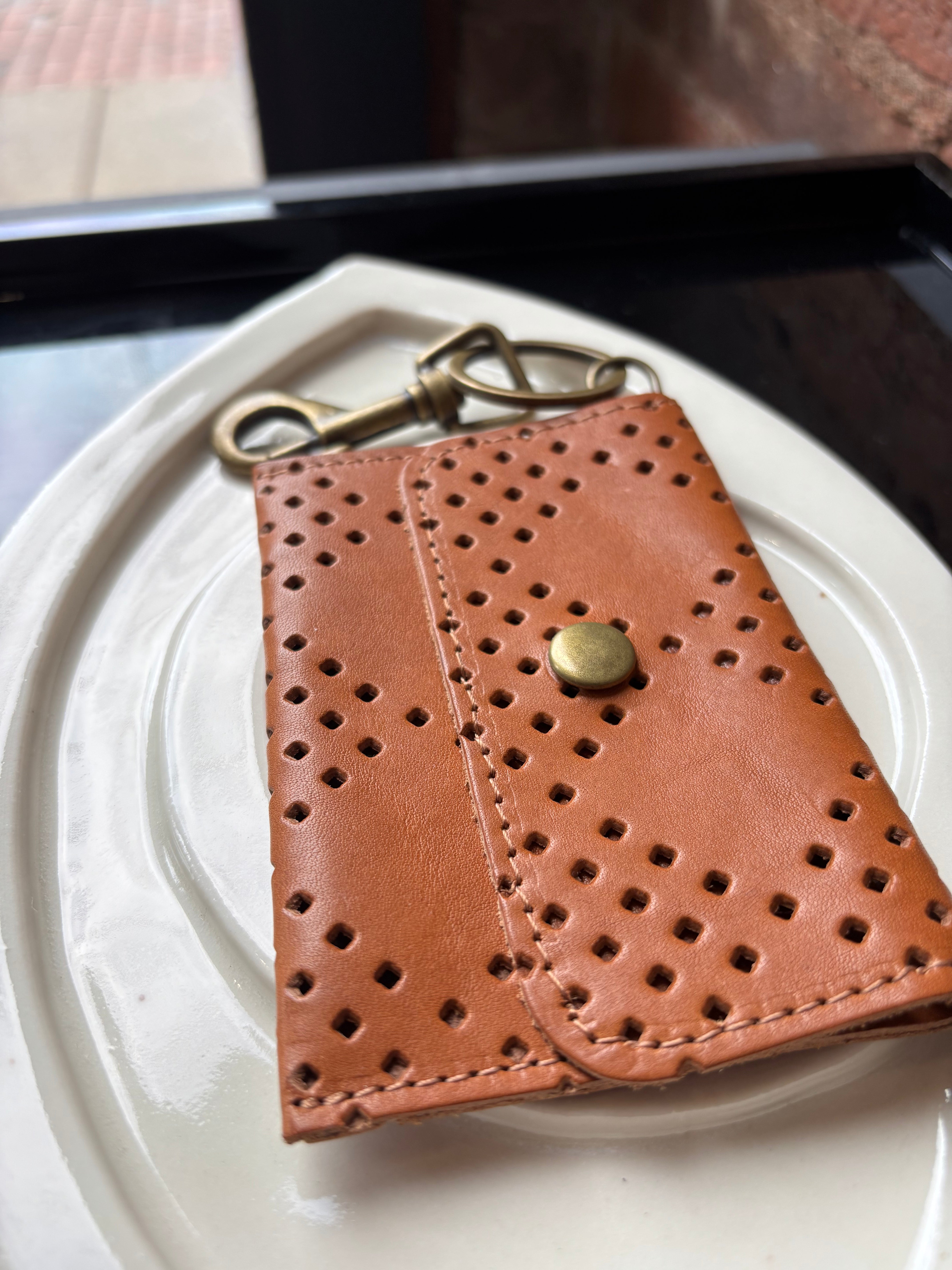 Kim White Coin Purse Key Chain - Brown Accessories - Sloane Boutique