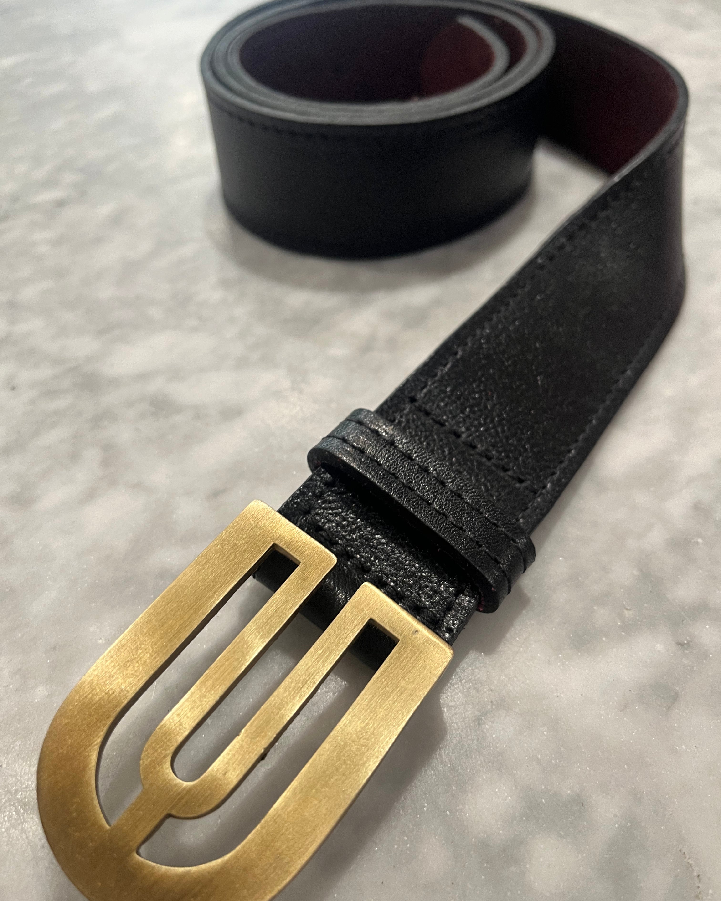 Kim White Curvilinear Belt - Black Pebbled Leather Accessories - Sloane Boutique