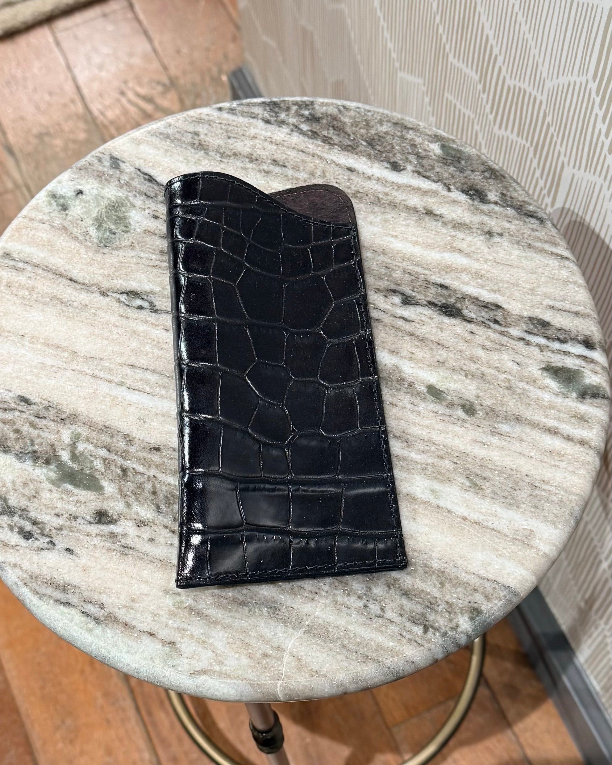 Kim White Eyeglasses Case - Black Croc Accessories - Sloane Boutique