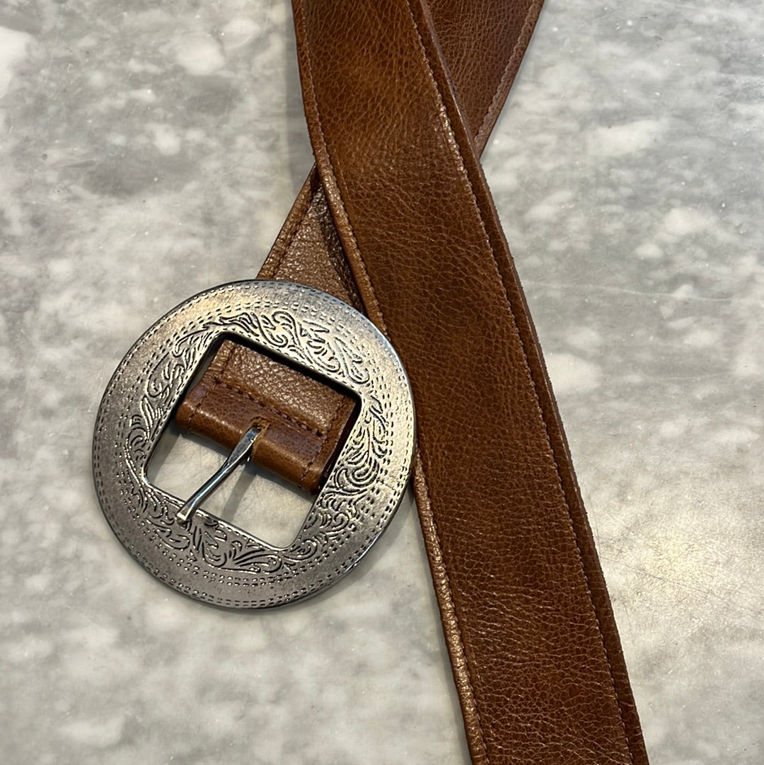 Kim White Western Circle Buckle Belt - Brown Accessories - Sloane Boutique