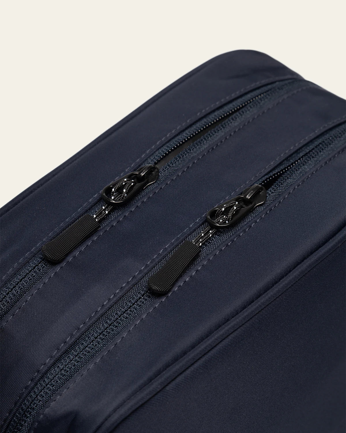 Les Deux Hubert Tech Wash Bag - Dark Navy Men's Accessories - Sloane Boutique
