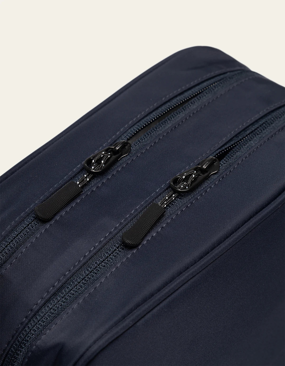 Les Deux Hubert Tech Wash Bag - Dark Navy Men's Accessories - Sloane Boutique