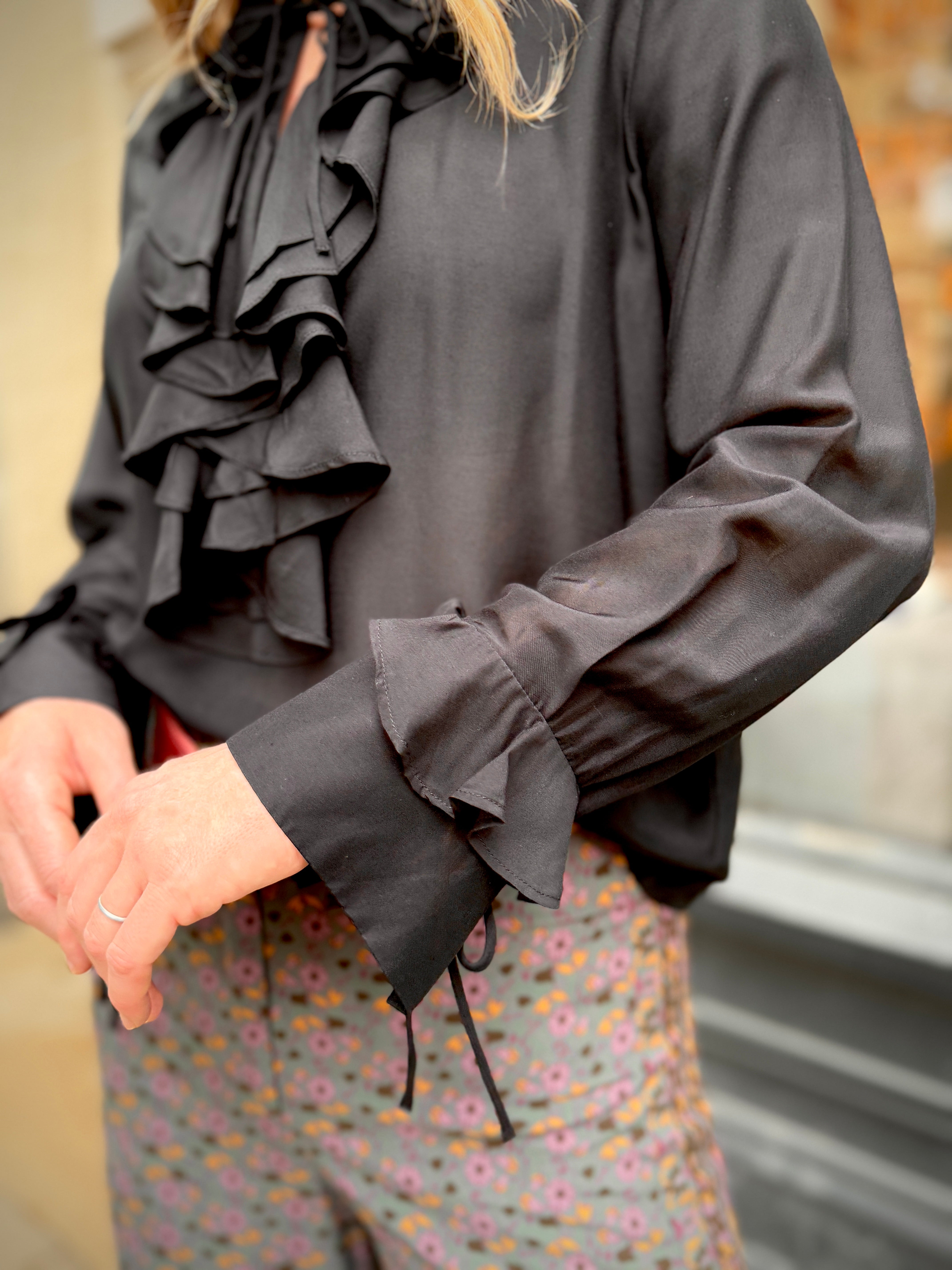 Munthe Lesienna Blouse - Black Women's Tops - Sloane Boutique