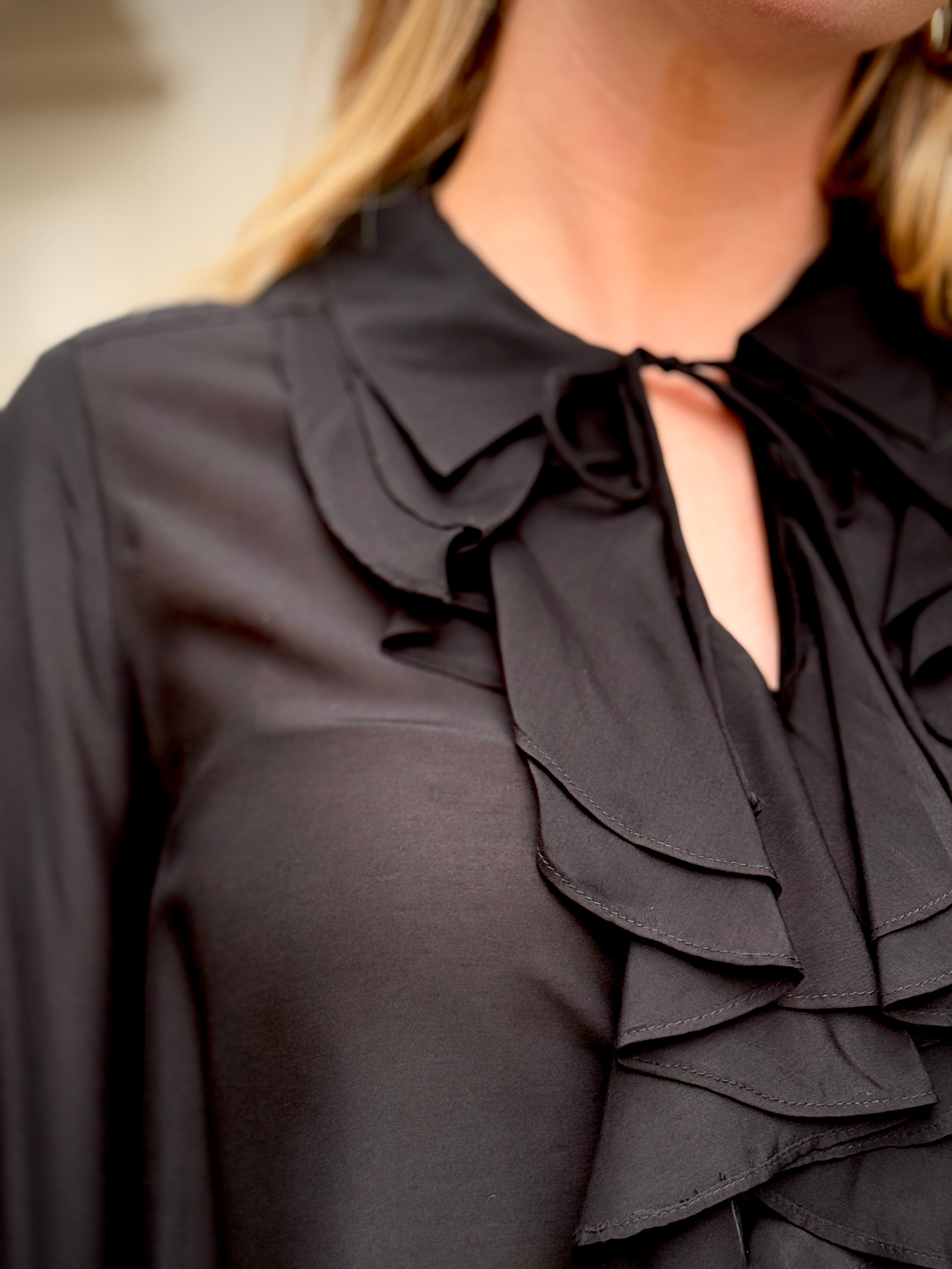 Munthe Lesienna Blouse - Black Women's Tops - Sloane Boutique