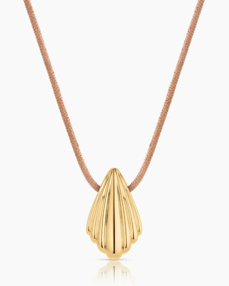 THATCH La Sirena Shell Charm - Gold Jewelry - Sloane Boutique