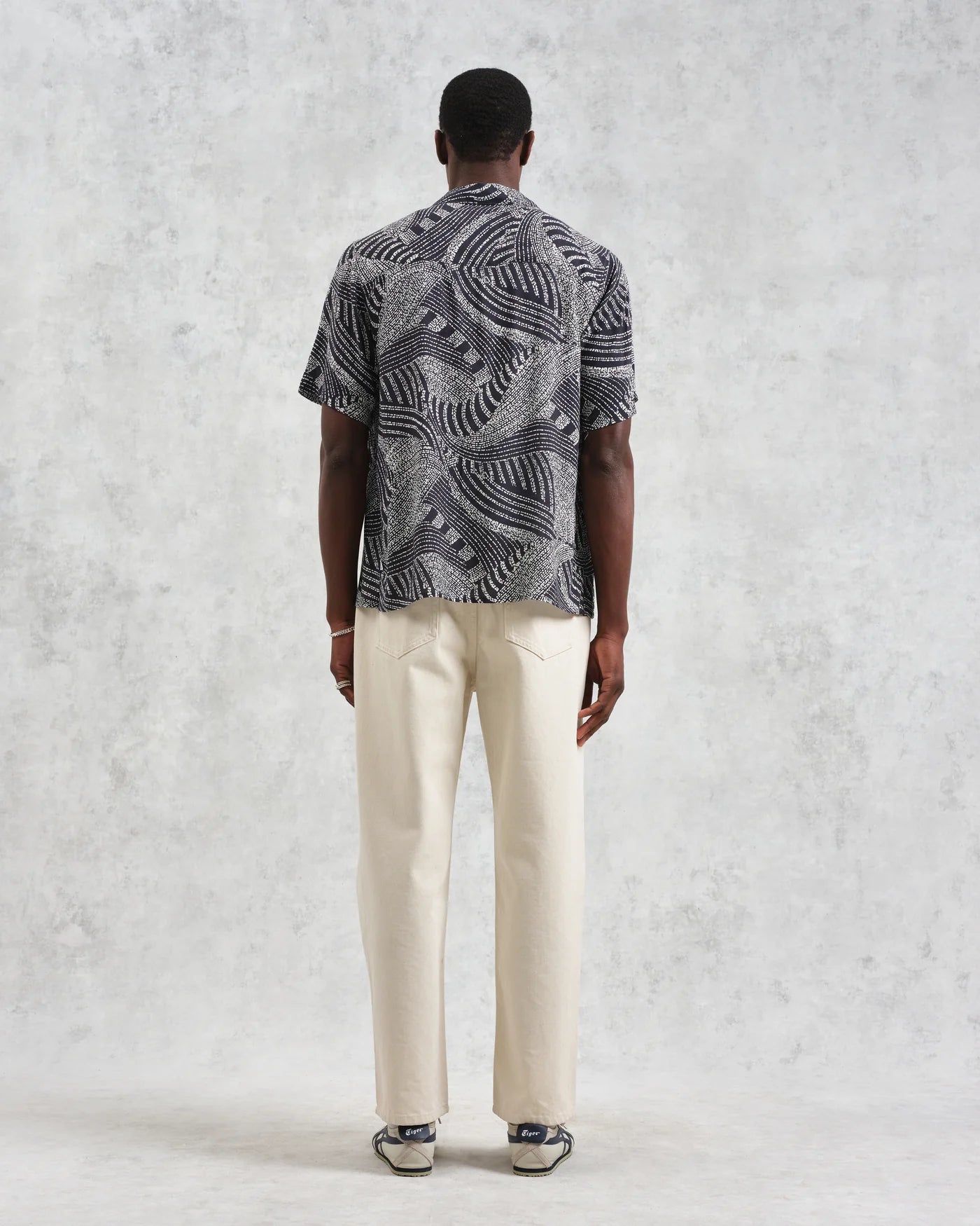 Wax London Didcot Short Sleeve Shirt - Abstract Dotted Swirl Navy Ecru Men's Tops - Sloane Boutique