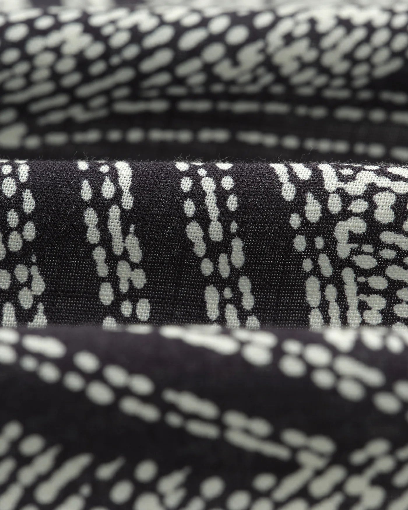 Wax London Didcot Short Sleeve Shirt - Abstract Dotted Swirl Navy Ecru Men's Tops - Sloane Boutique