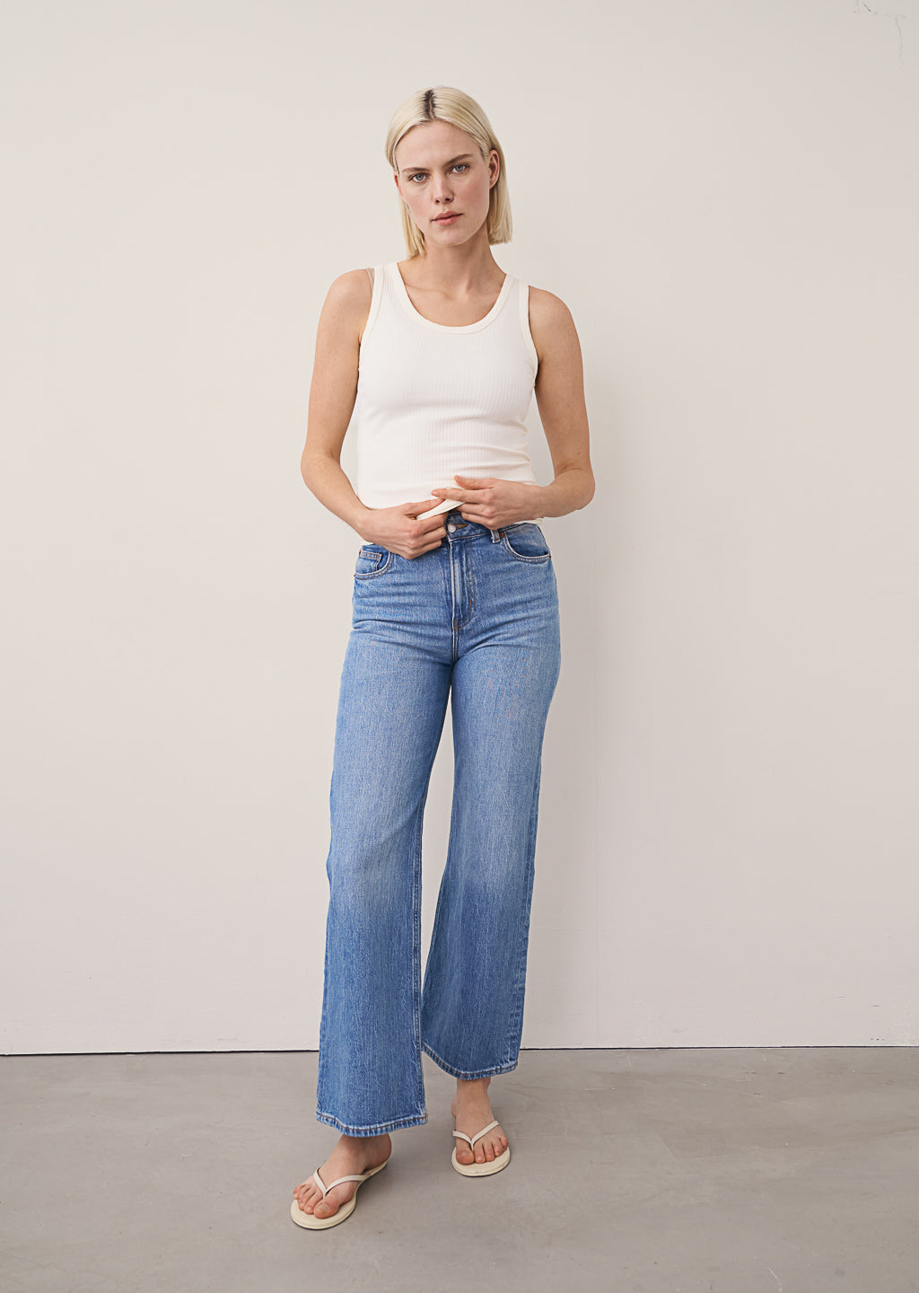 0039 Italy Ella Tank - Ivory Women's Tops - Sloane Boutique