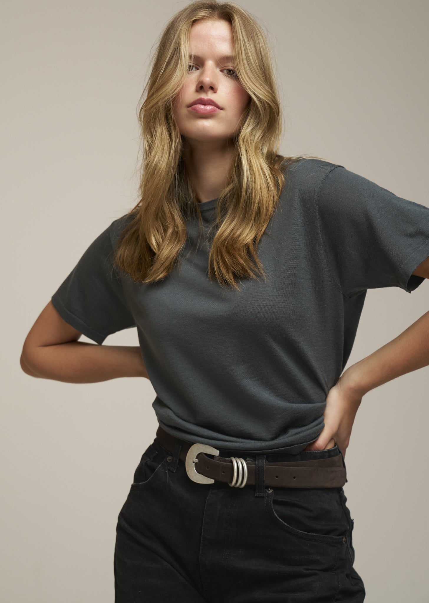 0039 Italy Inessa T-Shirt - Gray Women's Tops - Sloane Boutique