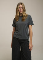0039 Italy Inessa T-Shirt - Gray Women's Tops - Sloane Boutique