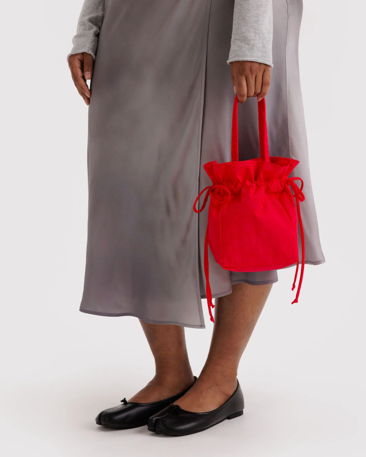 BAGGU Nylon Drawstring Bag - Candy Apple Handbags - Sloane Boutique