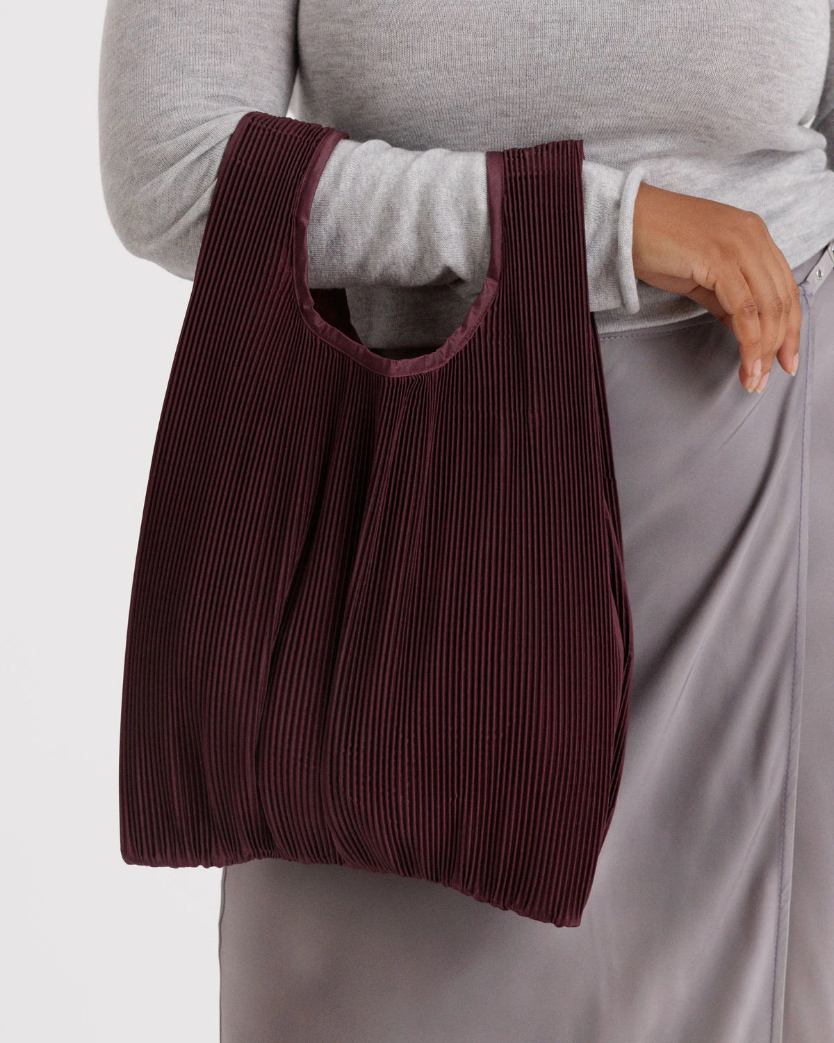 BAGGU Pleated Baggu - Mahogany Handbags - Sloane Boutique