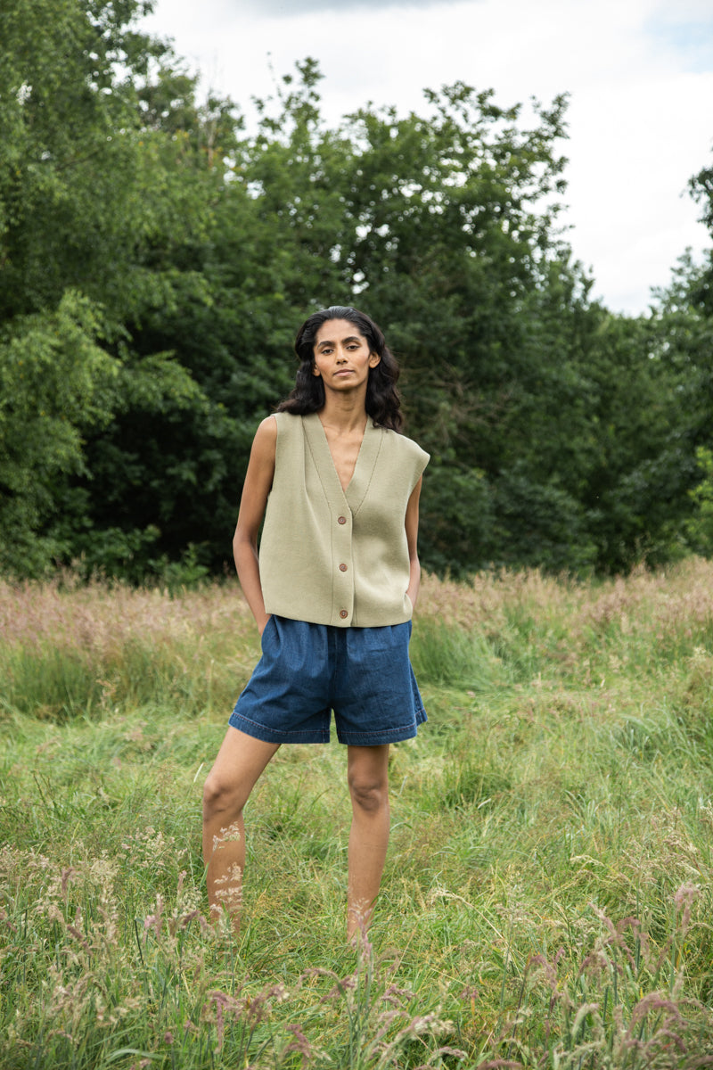 Beaumont Organic Aila Knitted Vest - Taupe sale outerwear - Sloane Boutique