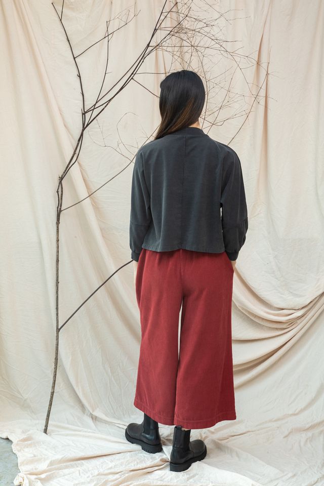 Beaumont Organic Maiya Organic Cotton Felpe Sweatshirt - Charcoal Stonewash Women's Tops - Sloane Boutique