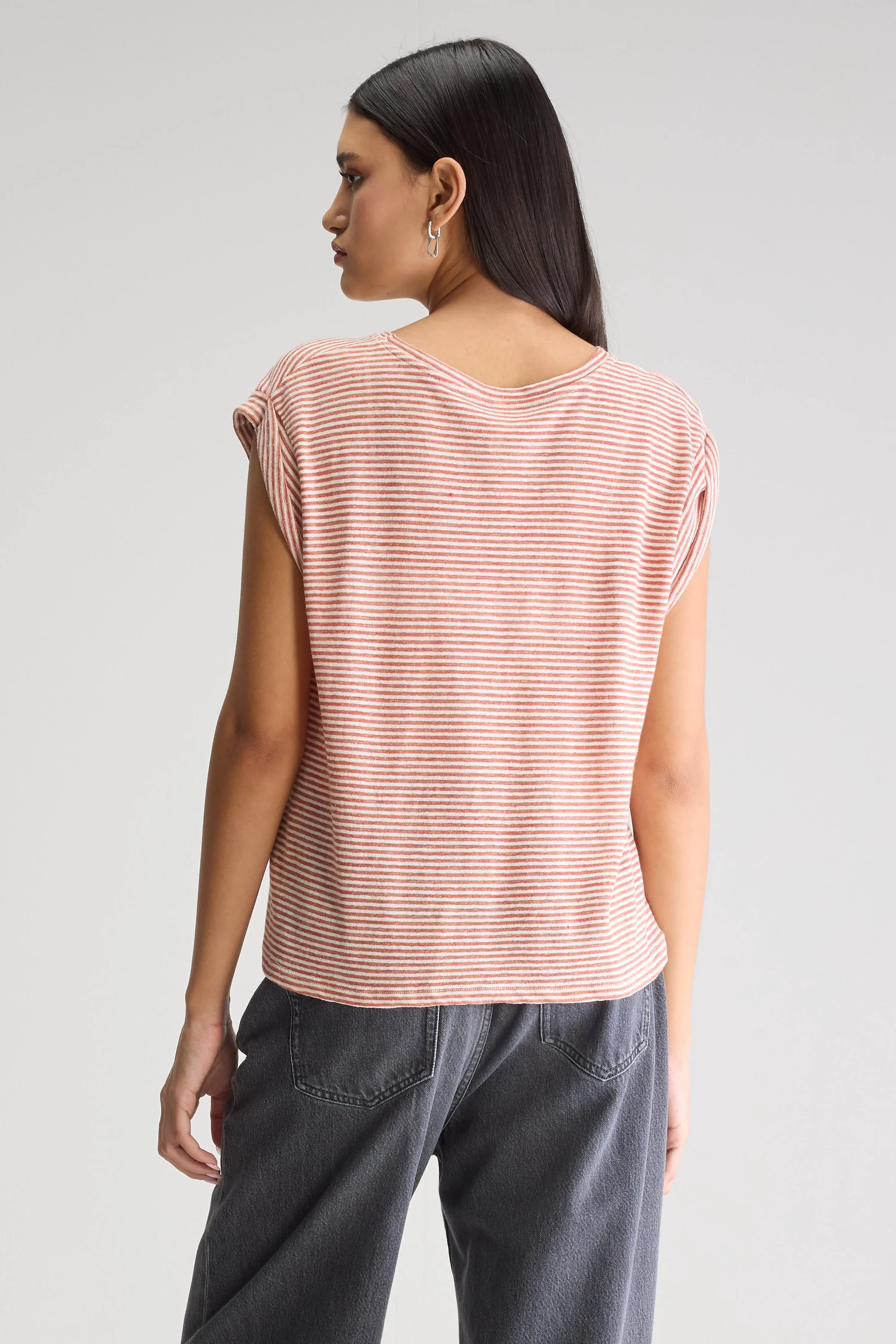 Bellerose Vlyn Crewneck Tee - Pimento Women's Tops - Sloane Boutique