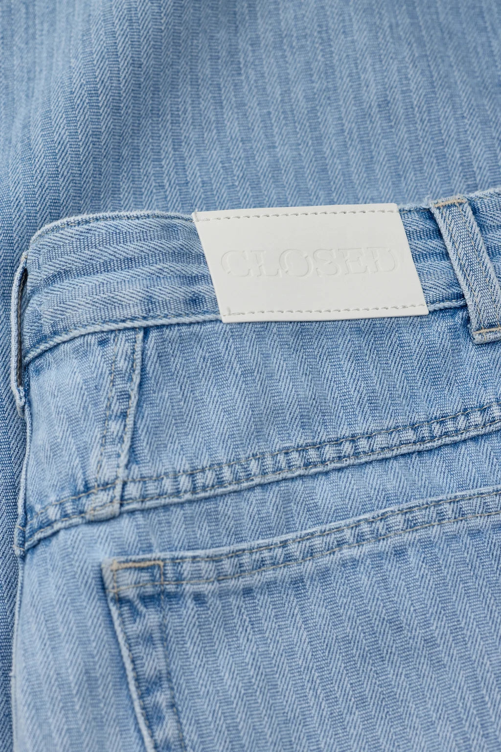 CLOSED Jazzie Barrel Jean - Light Blue Women's Bottoms - Sloane Boutique