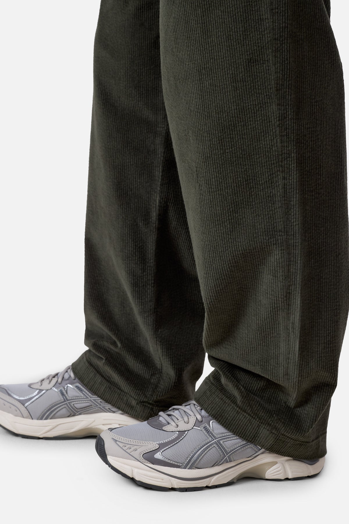 Closed Men's Blomberg Corduroy Pant - Dark Olive Green Men's Bottoms - Sloane Boutique