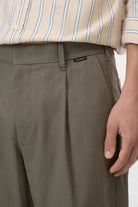 CLOSED Men's Blomberg Straight Pant - Smokey Grey Men's Bottoms - Sloane Boutique