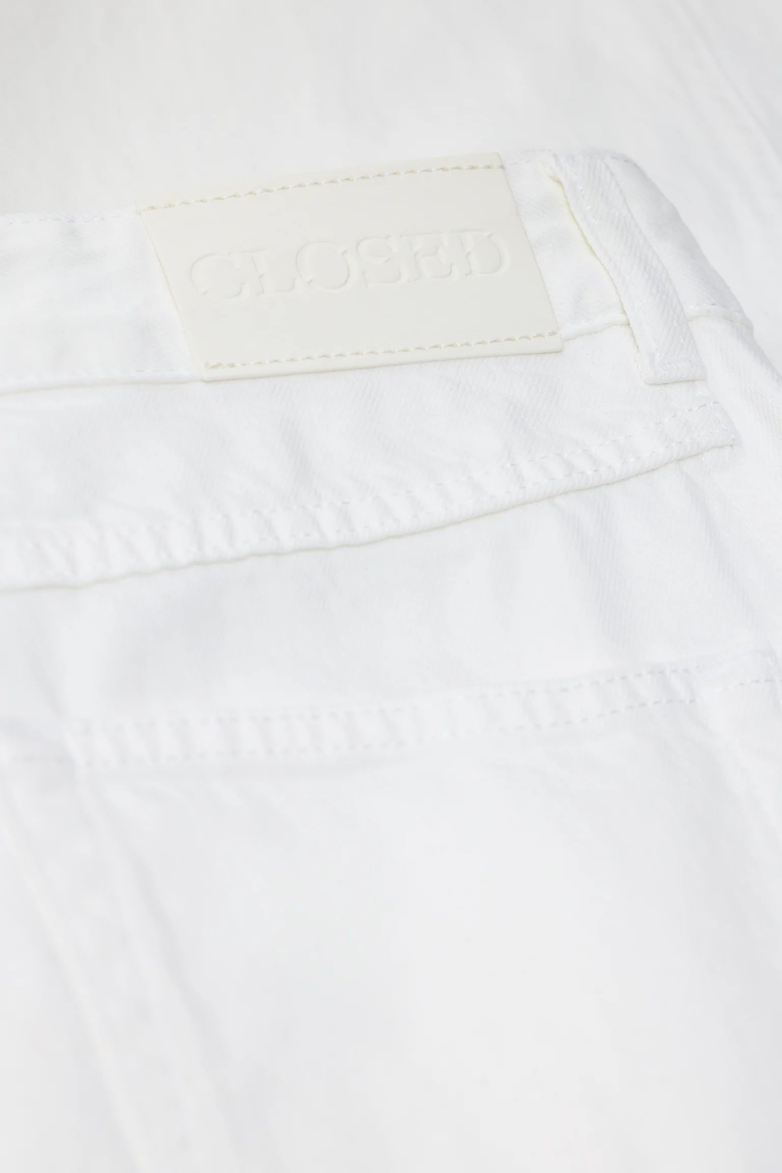 Closed Tori-X - Ecru Denim Women's Bottoms - Sloane Boutique