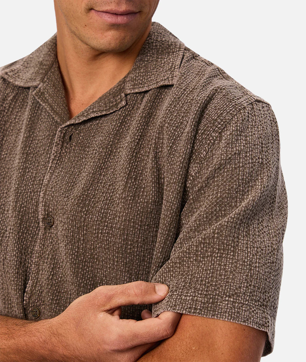 INDUSTRIE Canyon Short Sleeve Shirt - Bark Men's Tops - Sloane Boutique