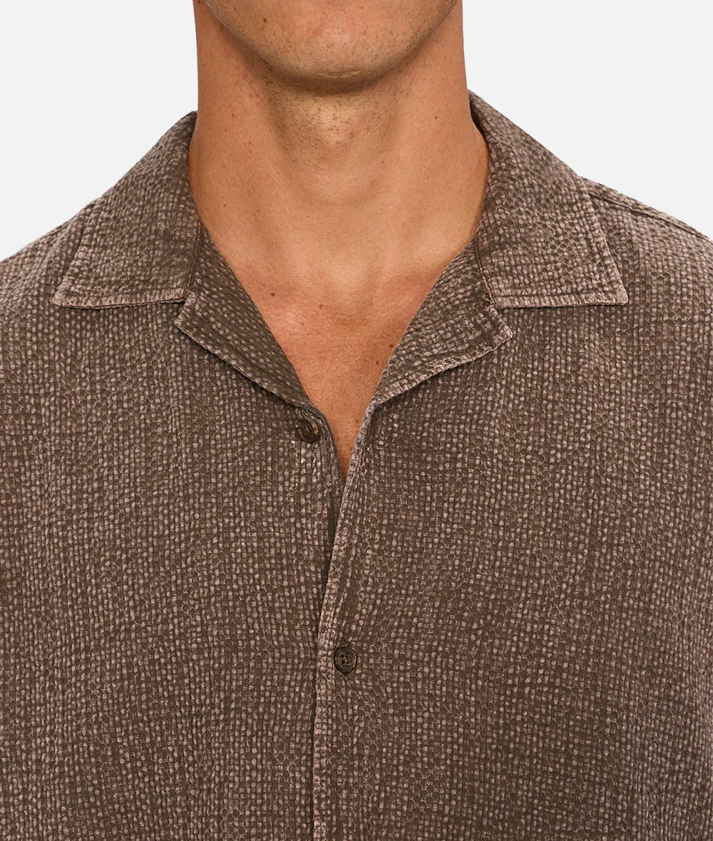 INDUSTRIE Canyon Short Sleeve Shirt - Bark Men's Tops - Sloane Boutique