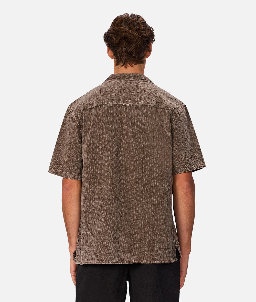 INDUSTRIE Canyon Short Sleeve Shirt - Bark Men's Tops - Sloane Boutique