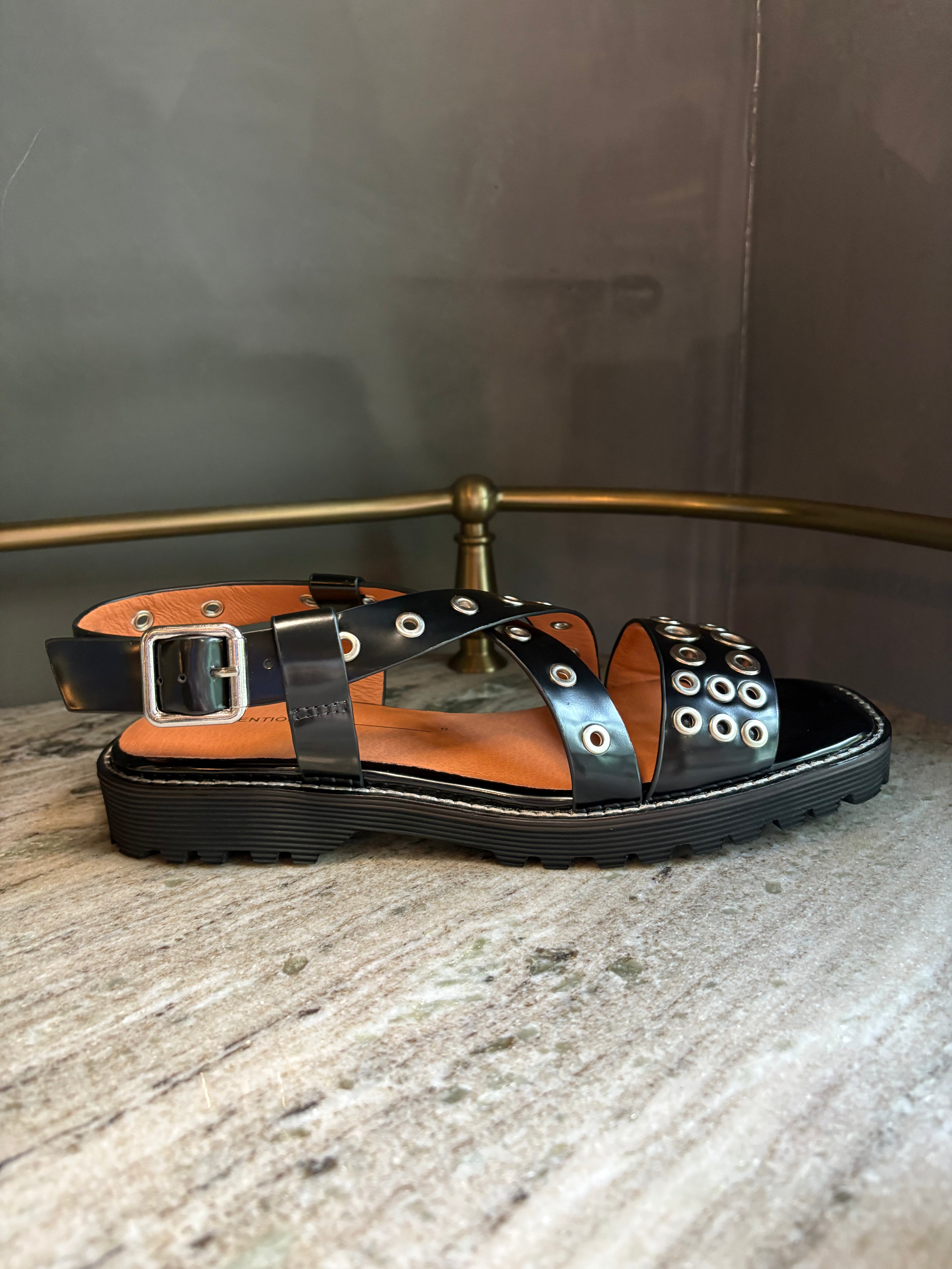 Intentionally Blank Inzo Sandals - Black Women's Shoes - Sloane Boutique