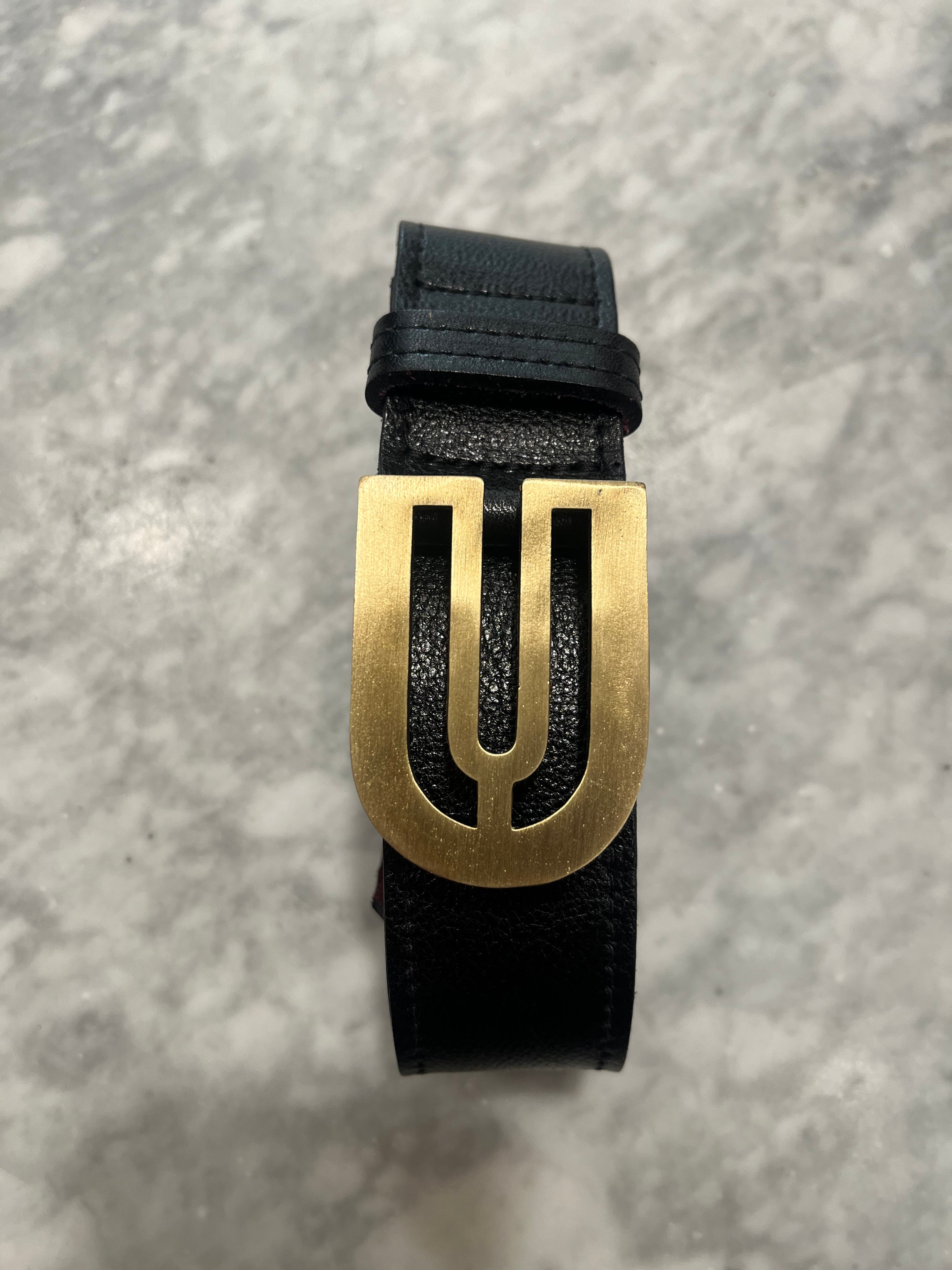 Kim White Curvilinear Belt - Black Pebbled Leather Accessories - Sloane Boutique