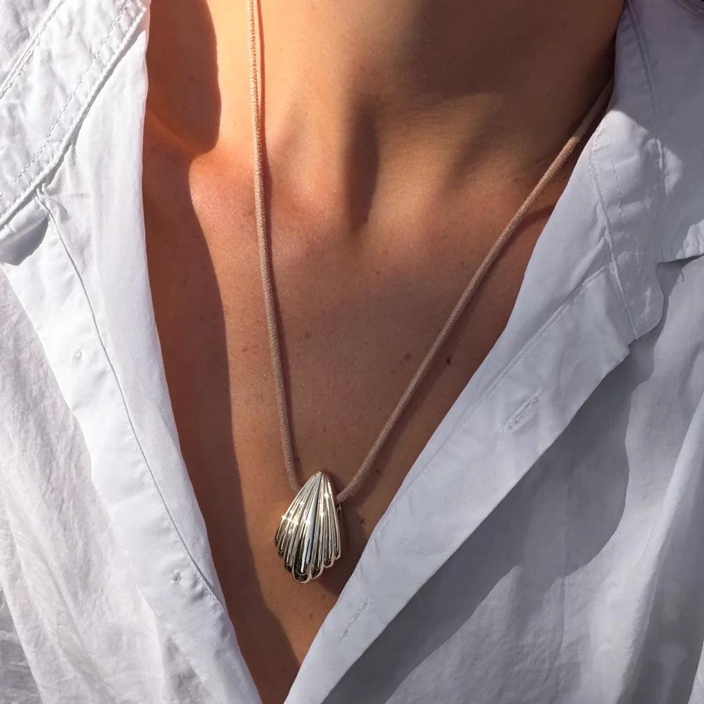 THATCH La Sirena Shell Charm - Rhodium Jewelry - Sloane Boutique